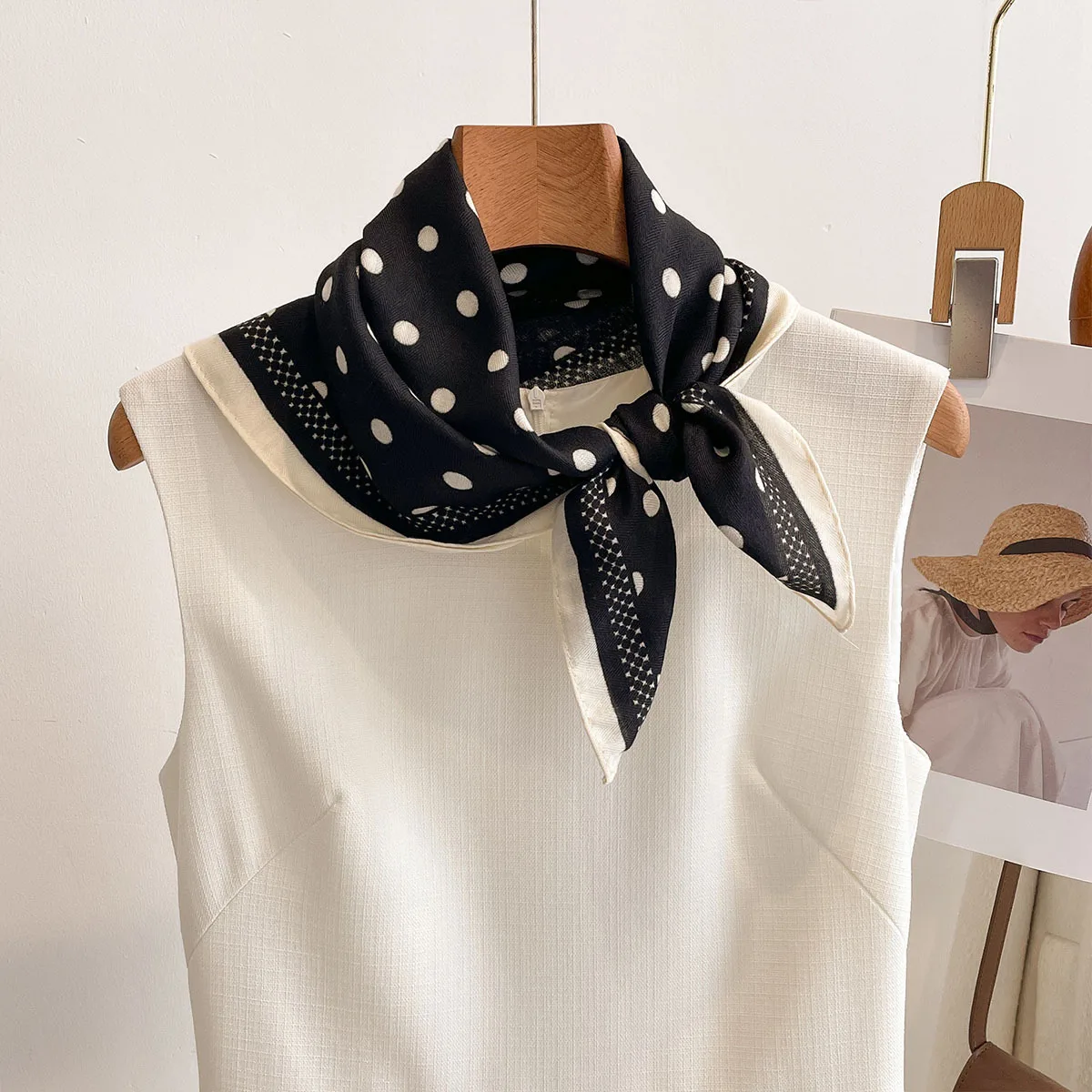 Luxury Polka Dot Printed Squar - Silk Scarf Square 리뷰 및 가격
