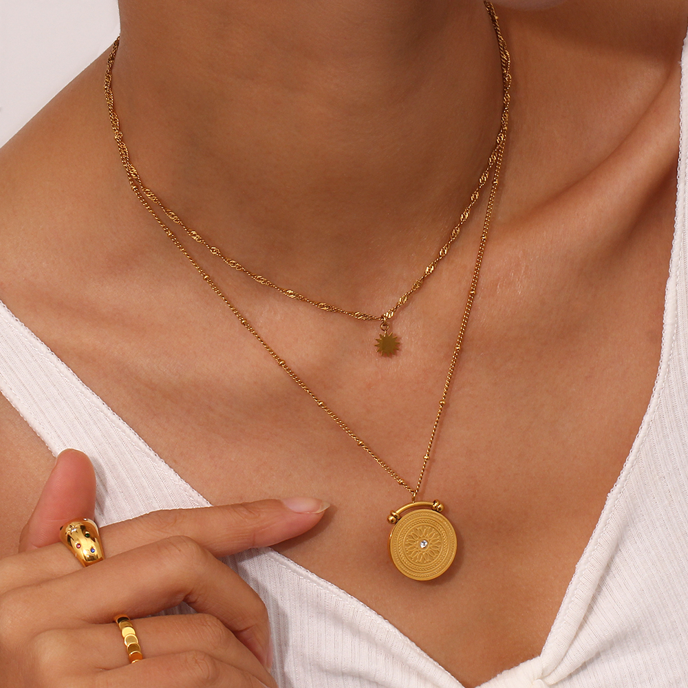 E.B.belle Center of the Univer - Coin Necklace Delicate 리뷰 및 가격