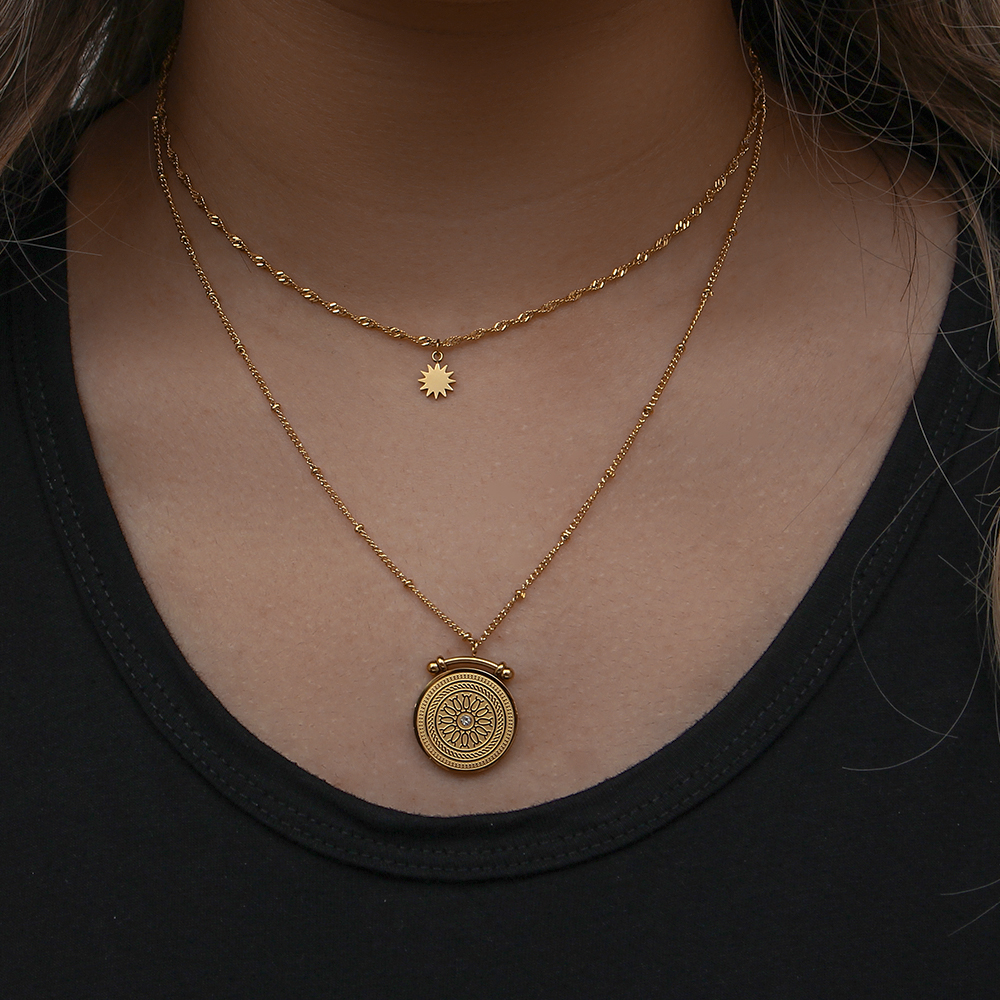 E.B.belle Center of the Univer - Coin Necklace Delicate 리뷰 및 가격