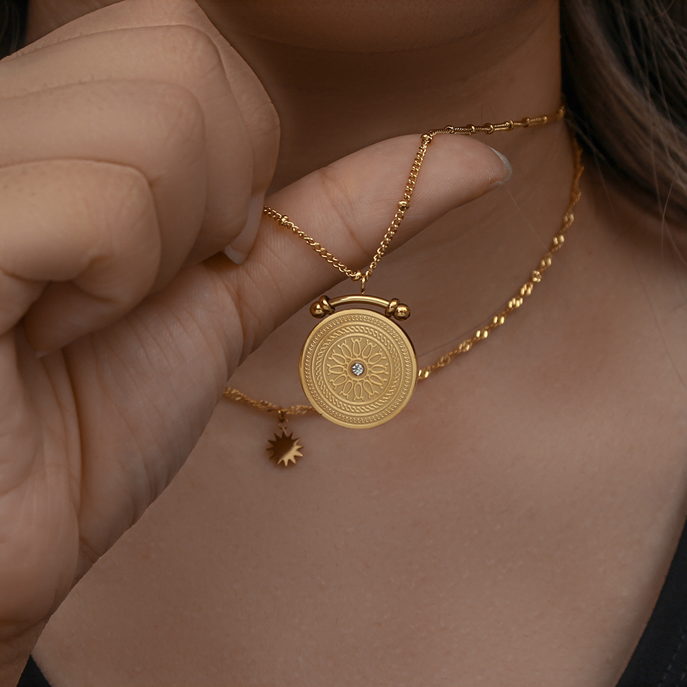 E.B.belle Center of the Univer - Coin Necklace Delicate 리뷰 및 가격