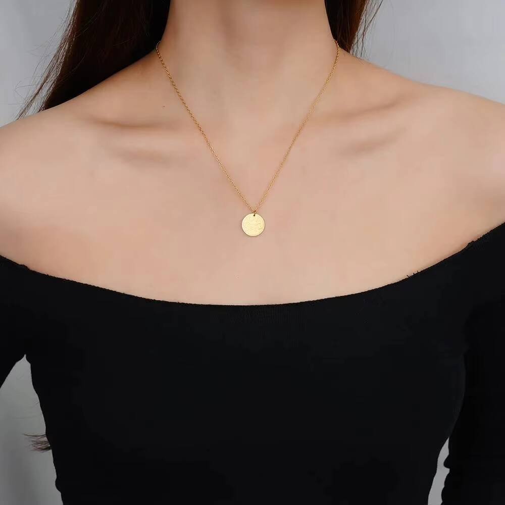 Gold Plated Viking Axe Pendant - Coin Necklace Delicate 리뷰 및 가격
