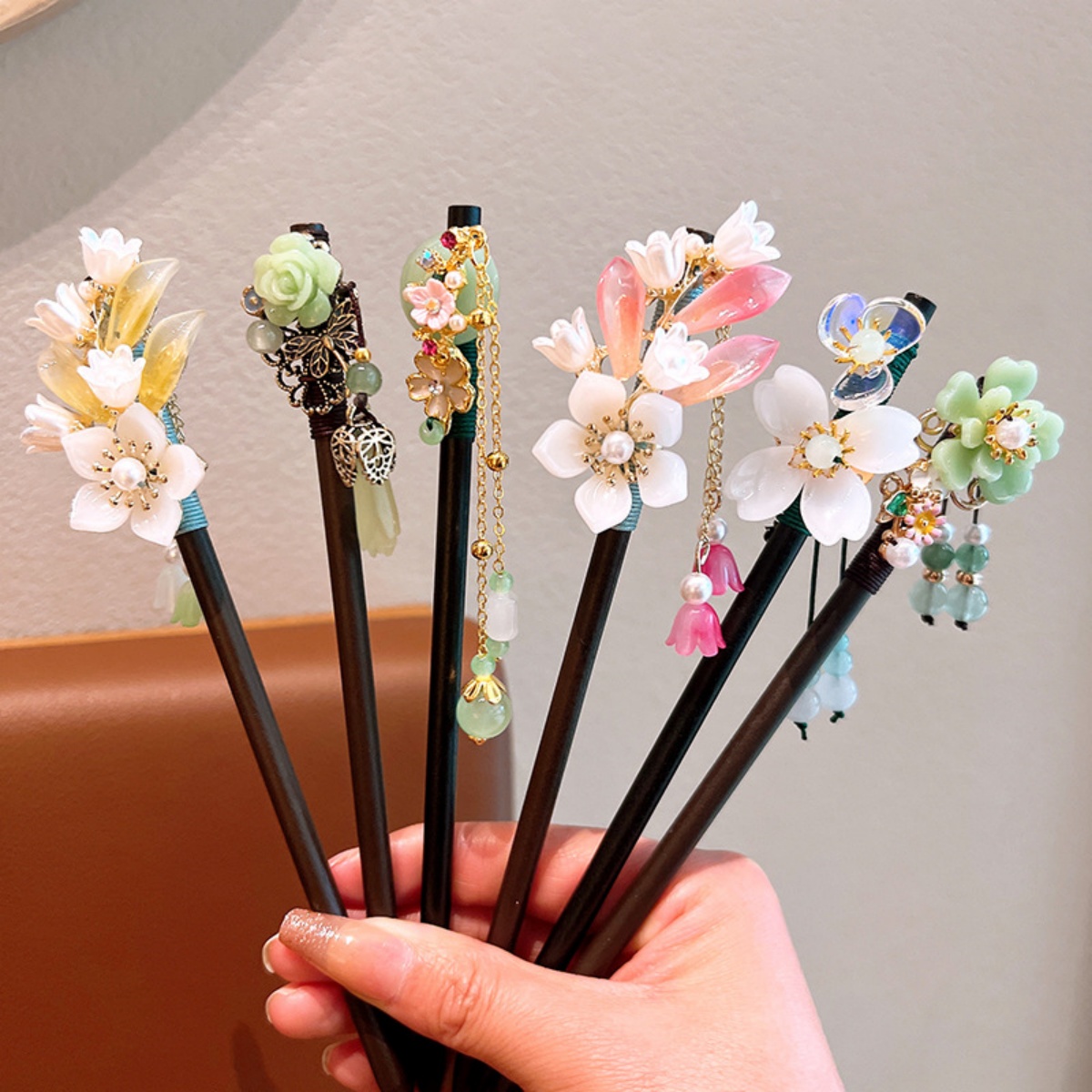 Exquisite Flower Tassel Wooden - Women Accessories Shop 리뷰 및 가격